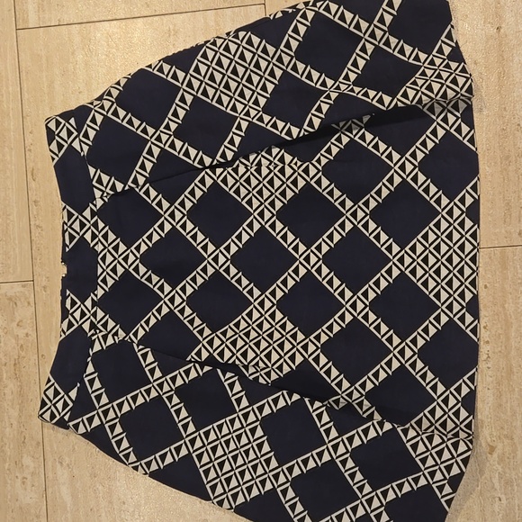 Trina Turk Navy/Black/White A-line Geometric Pleated Skirt - Picture 1 of 8